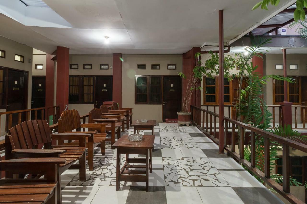 Reddoorz Syariah Near Fort Marlborough Бенгкулу Екстериор снимка