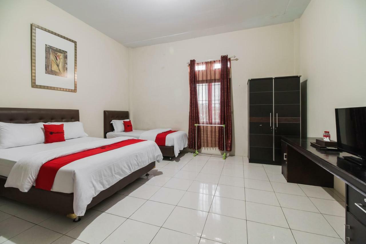 Reddoorz Syariah Near Fort Marlborough Бенгкулу Екстериор снимка