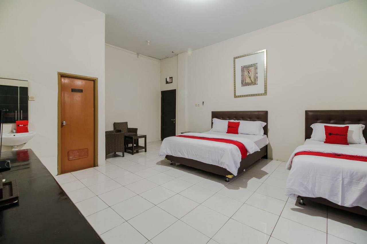 Reddoorz Syariah Near Fort Marlborough Бенгкулу Екстериор снимка