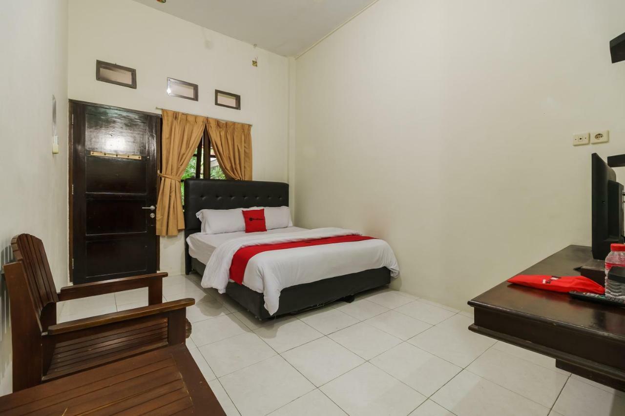 Reddoorz Syariah Near Fort Marlborough Бенгкулу Екстериор снимка