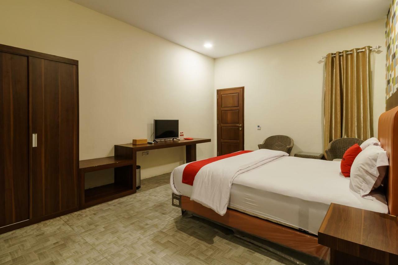 Reddoorz Syariah Near Fort Marlborough Бенгкулу Екстериор снимка