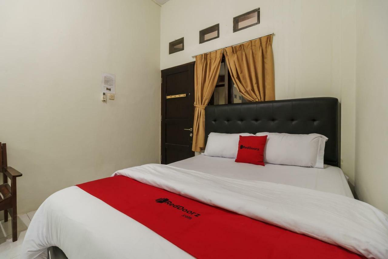 Reddoorz Syariah Near Fort Marlborough Бенгкулу Екстериор снимка